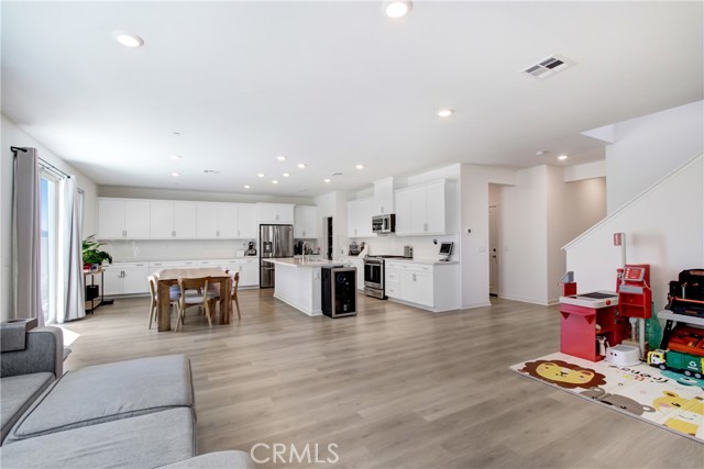 Image 3 of 27 For 2278 Yuzu Street