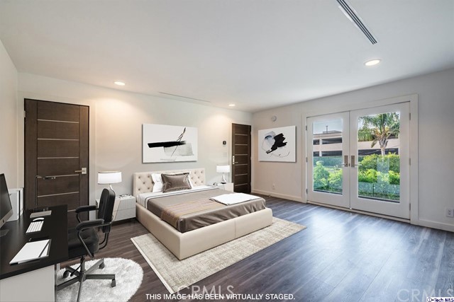 4 Bed Home for Sale in Los Angeles, California
