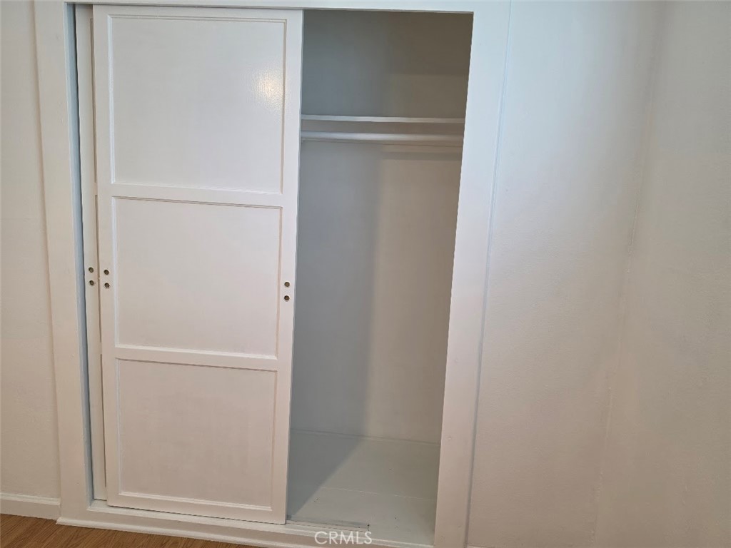 https://media.crmls.org/medias/43312f9a-2071-4170-89ff-3d0094a16450.jpg?preset=X-Large