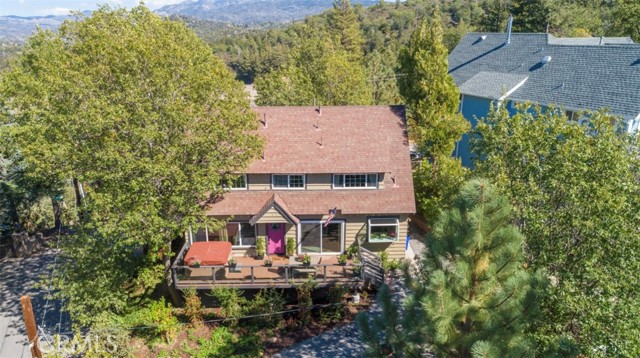 Detail Gallery Image 26 of 29 For 514 Emerald Drive, Lake Arrowhead,  CA 92352 - 3 Beds | 2 Baths