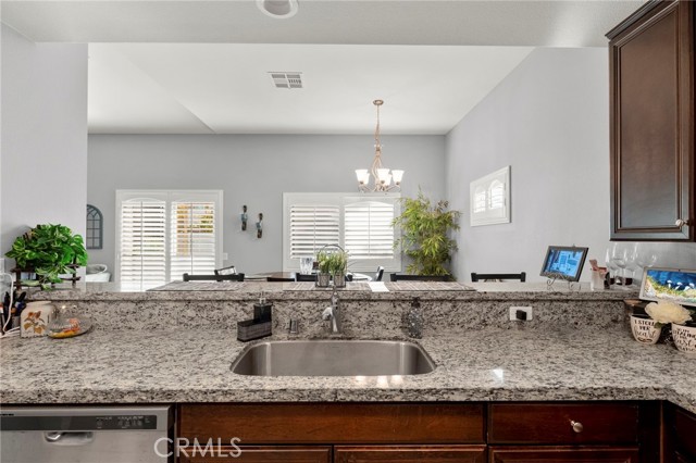 242 Lipizzan Drive, San Jacinto CA: https://media.crmls.org/medias/43325c36-4bf7-48b1-8cf7-080bd45b9bc9.jpg