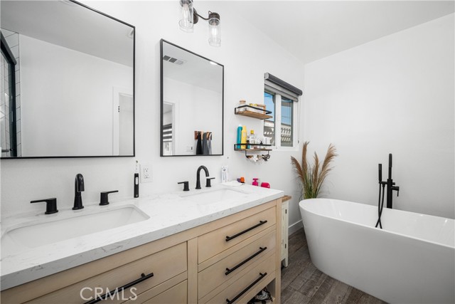 Detail Gallery Image 32 of 75 For 3246 N Marwick, Long Beach,  CA 90808 - 4 Beds | 3 Baths