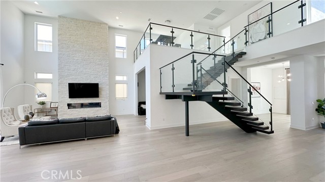 Detail Gallery Image 16 of 35 For 20523 W Shelley Ln, Porter Ranch,  CA 91326 - 4 Beds | 5 Baths