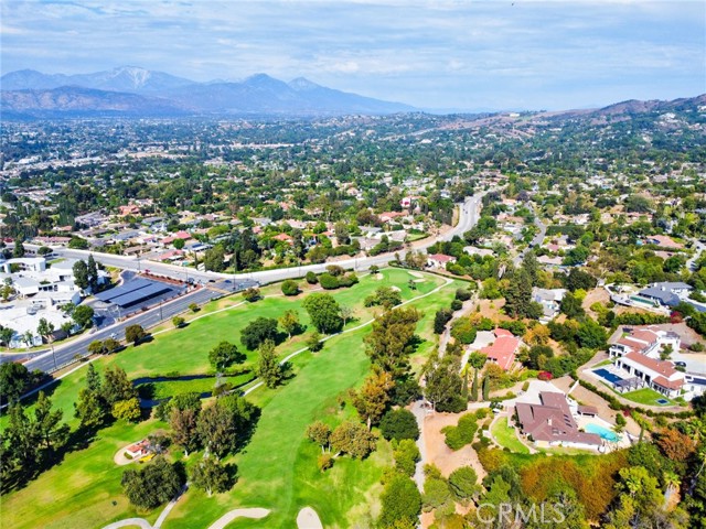 512 S Barranca Street, West Covina CA: https://media.crmls.org/medias/43359602-b1cf-47a0-a373-bfd0197606ce.jpg