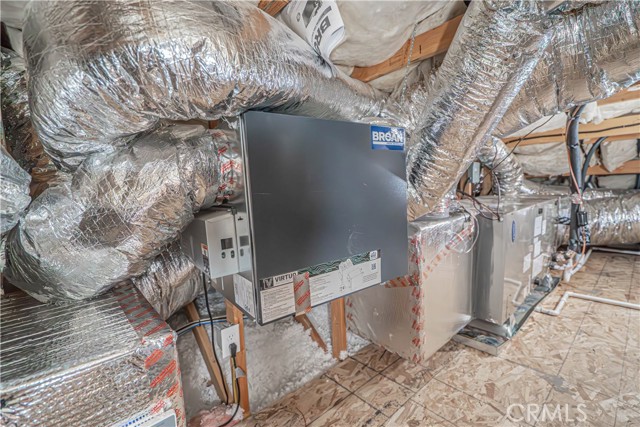 27871 Screenplay Place, Valencia CA: https://media.crmls.org/medias/4335a4ce-bcb8-4fe6-af65-b910d182d353.jpg