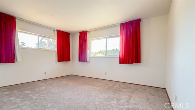 Detail Gallery Image 11 of 31 For 7411 Joshua Ln, Yucca Valley,  CA 92284 - 6 Beds | 2 Baths