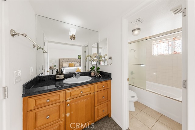 Detail Gallery Image 18 of 32 For 406 N Lincoln Ave a,  Monterey Park,  CA 91755 - 3 Beds | 3 Baths