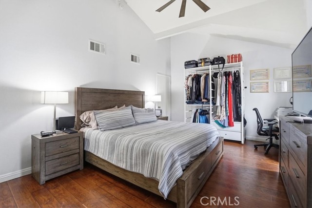 Detail Gallery Image 21 of 43 For 14325 Foothill #9,  Sylmar,  CA 91342 - 2 Beds | 2/1 Baths