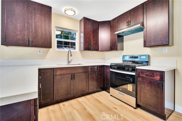 Detail Gallery Image 28 of 73 For 1972 Olive, Long Beach,  CA 90806 - 6 Beds | 4 Baths