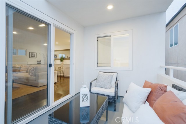 3207 Crest Drive, Manhattan Beach, California 90266, 3 Bedrooms Bedrooms, ,3 BathroomsBathrooms,Residential,Sold,Crest,PW21156135