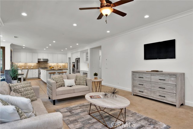 Detail Gallery Image 7 of 60 For 24 Umbria, Irvine,  CA 92618 - 4 Beds | 4 Baths
