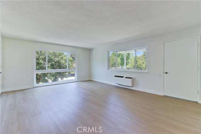 925 Ave Majorca, Laguna Woods CA: https://media.crmls.org/medias/43380b31-3865-4fbb-8a9b-1d644c05e6a5.jpg