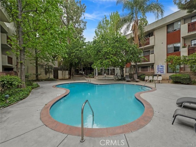 20234 Cantara Street, Winnetka CA: https://media.crmls.org/medias/433911eb-d78a-4344-8c9f-fe07cc6989eb.jpg