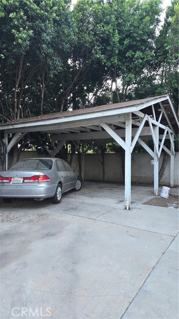 Detail Gallery Image 2 of 14 For 5803 Troost Ave, North Hollywood,  CA 91601 - 3 Beds | 1 Baths