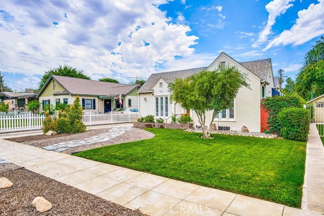 Detail Gallery Image 2 of 25 For 816 College Ave #1,  Redlands,  CA 92374 - 3 Beds | 1 Baths
