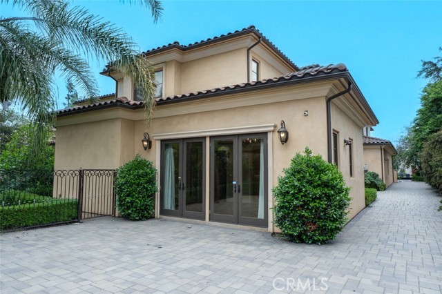 271 W Le Roy Avenue, Arcadia CA: https://media.crmls.org/medias/433a8ede-bfff-4d7e-bb07-75d411516447.jpg