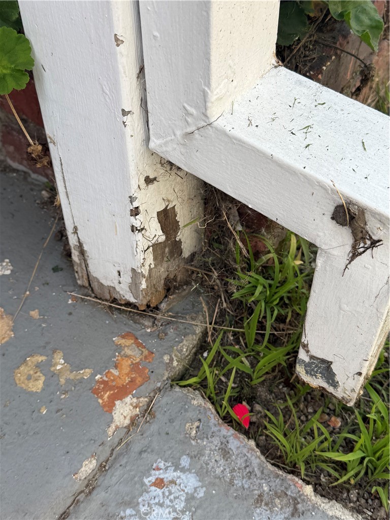 https://media.crmls.org/medias/433b0e93-f1db-4cce-a74b-bfe89883d3be.jpg?preset=X-Large