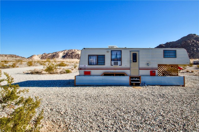 Detail Gallery Image 16 of 32 For 79230 Pioneer Rd, Twentynine Palms,  CA 92277 - 0 Beds | 1 Baths