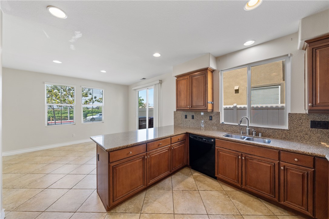 Detail Gallery Image 16 of 36 For 37295 Ascella Ln, Murrieta,  CA 92563 - 3 Beds | 2/1 Baths