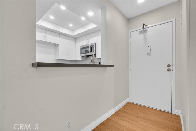 600 W 3rd Street, Santa Ana CA: https://media.crmls.org/medias/433c33af-fd20-4af3-b333-f45a1591a390.jpg