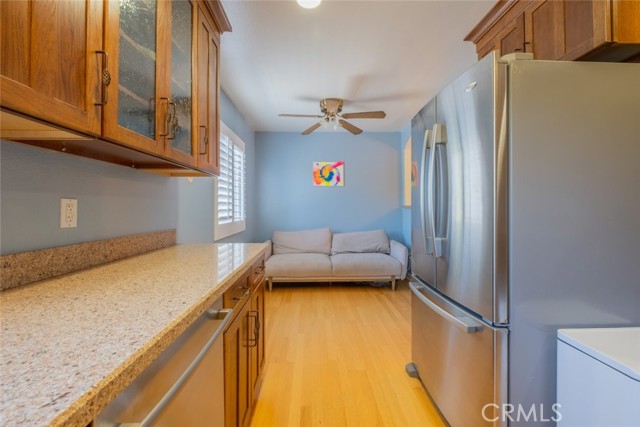 Detail Gallery Image 23 of 39 For 10030 Owensmouth Ave #77,  Chatsworth,  CA 91311 - 3 Beds | 3 Baths