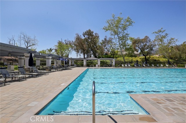 21391 Birdhollow Drive, Trabuco Canyon CA: https://media.crmls.org/medias/433d1278-dce2-4e03-891a-74f0f93b161b.jpg
