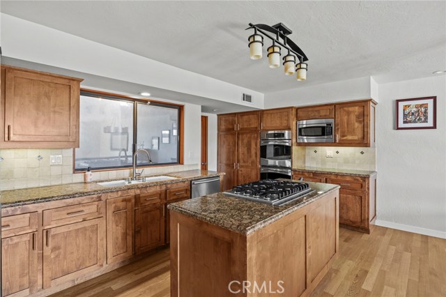 4 Woodhaven, Laguna Niguel CA: https://media.crmls.org/medias/433d49df-a452-4b72-80a8-f18e5672a9f4.jpg