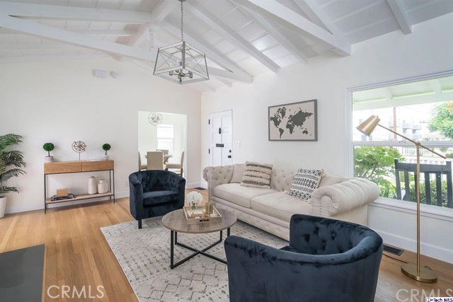 2 Bed Home for Sale in Toluca Lake, California