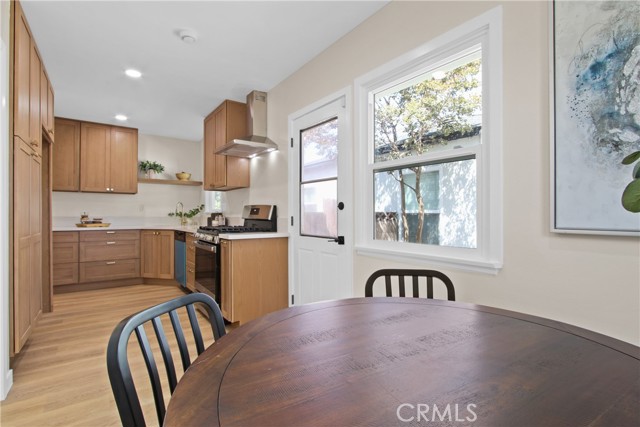 1801 E Curry Street, Long Beach CA: https://media.crmls.org/medias/433decfd-5082-4c7e-95ec-75f9e6389292.jpg