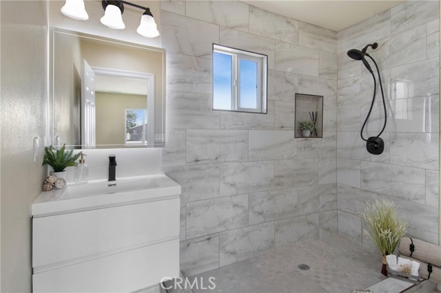 Detail Gallery Image 15 of 22 For 16907 Sultana, Hesperia,  CA 92345 - 3 Beds | 1/1 Baths