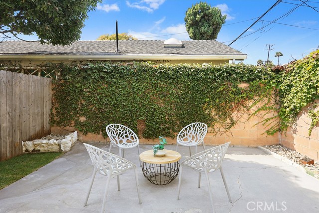 3036 Military Avenue, Los Angeles CA: https://media.crmls.org/medias/433e418b-e63c-4ae4-8b88-1276a60cd796.jpg