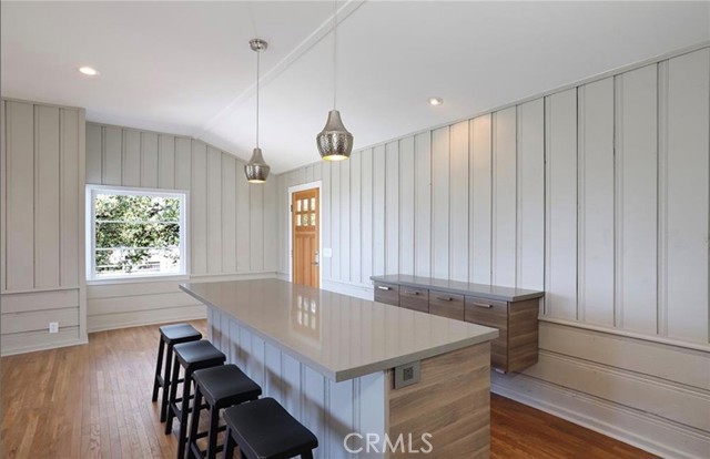 Detail Gallery Image 12 of 34 For 394 Moss St, Laguna Beach,  CA 92651 - 3 Beds | 2/1 Baths