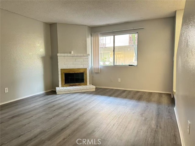 Detail Gallery Image 1 of 19 For 9100 Acacia Ave, Fontana,  CA 92335 - 2 Beds | 1/1 Baths