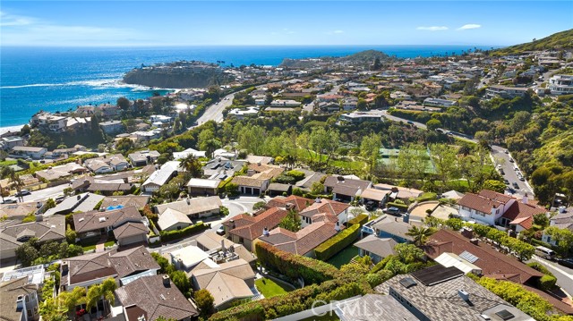 Detail Gallery Image 48 of 58 For 328 Emerald Bay, Laguna Beach,  CA 92651 - 4 Beds | 4/1 Baths