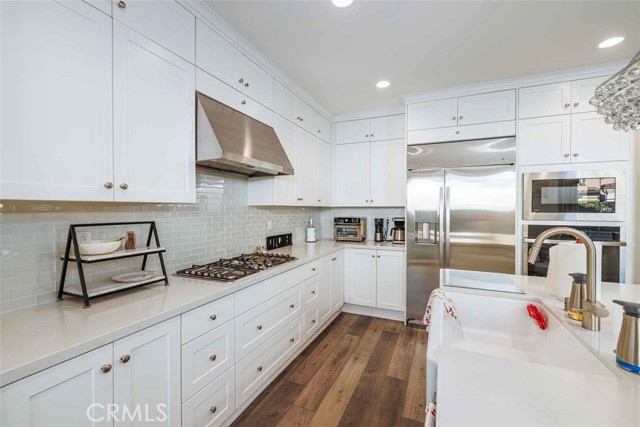 Detail Gallery Image 13 of 57 For 1232 E Providence, Placentia,  CA 92870 - 4 Beds | 4 Baths