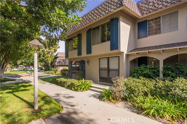 Detail Gallery Image 3 of 43 For 4339 Dina Ct, Cypress,  CA 90630 - 4 Beds | 2/1 Baths