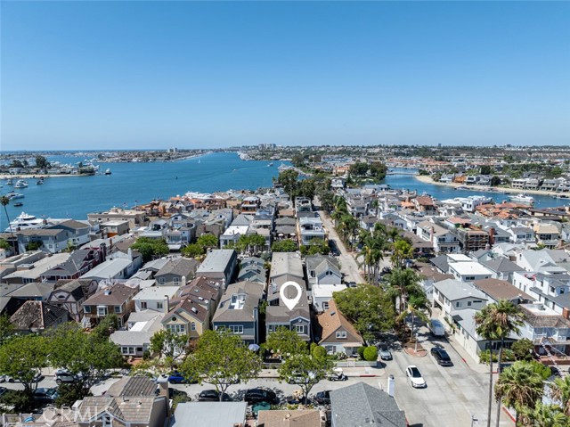 Detail Gallery Image 44 of 47 For 127 Pearl, Newport Beach,  CA 92662 - 3 Beds | 2/1 Baths