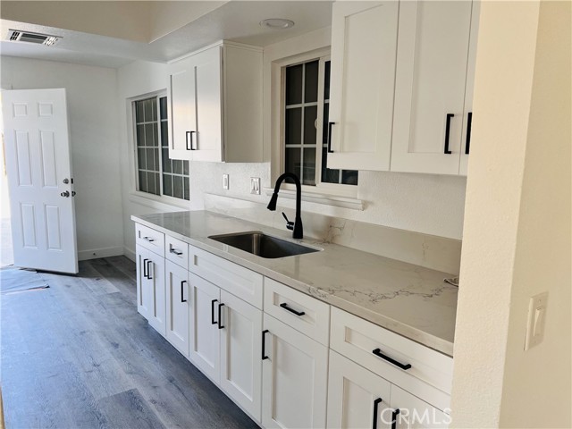 Detail Gallery Image 1 of 1 For 1264 W Etiwanda Ave, Rialto,  CA 92376 - 4 Beds | 2/1 Baths