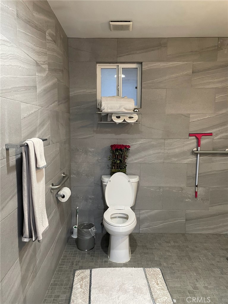 https://media.crmls.org/medias/434278e0-6465-4e42-9e12-ed84f92c91ca.jpg?preset=X-Large