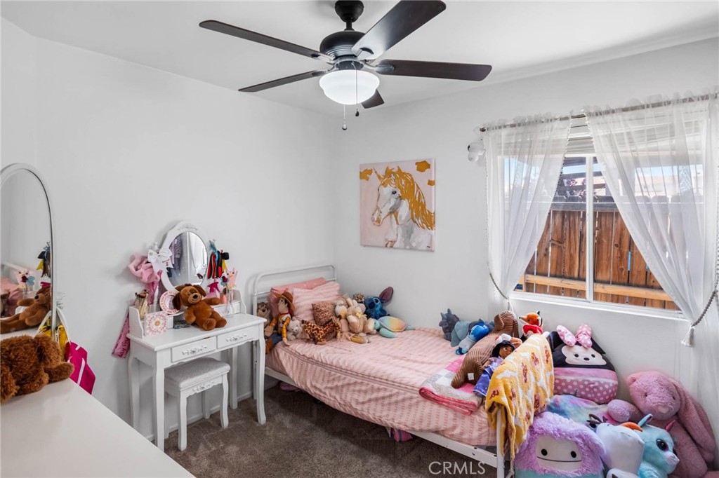 https://media.crmls.org/medias/43438fea-0c45-40e4-b716-038957a5b0dd.jpg?preset=X-Large