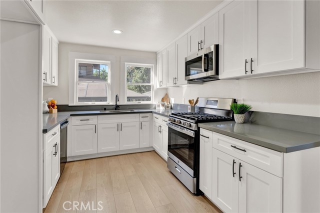 225 N Avenue 57, Los Angeles CA: https://media.crmls.org/medias/434391fd-ca76-4c76-940f-eae53016ec9c.jpg