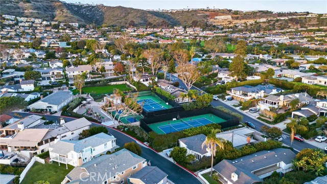 Detail Gallery Image 72 of 73 For 21 Bay, Laguna Beach,  CA 92651 - 6 Beds | 6/1 Baths