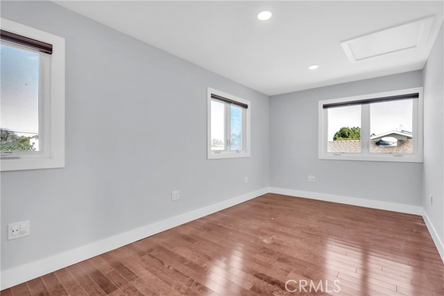 Detail Gallery Image 14 of 32 For 12812 Short, Los Angeles,  CA 90066 - 5 Beds | 3 Baths