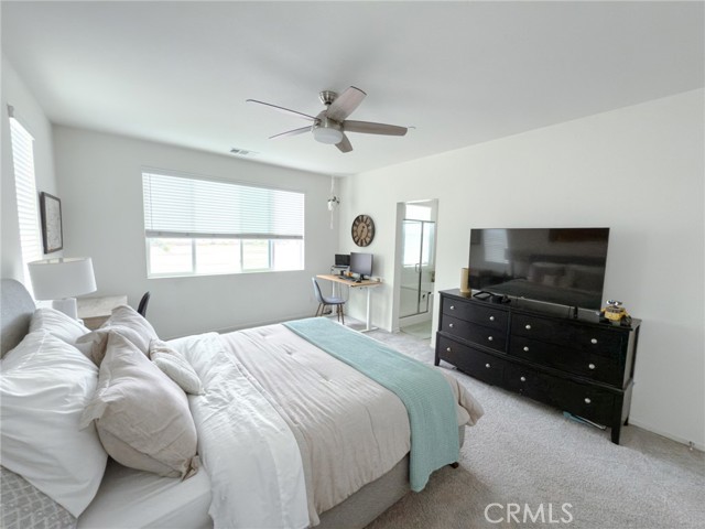 5485 San Roberto, San Diego CA: https://media.crmls.org/medias/43442e07-c54b-4f34-b028-944fec3bc755.jpg