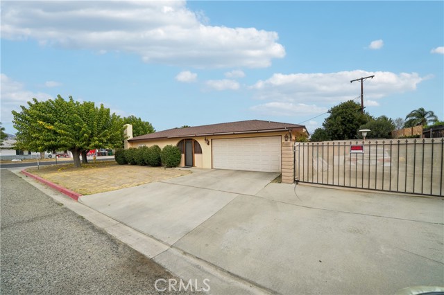 Detail Gallery Image 4 of 35 For 42055 Harmony Dr, Hemet,  CA 92544 - 3 Beds | 2 Baths