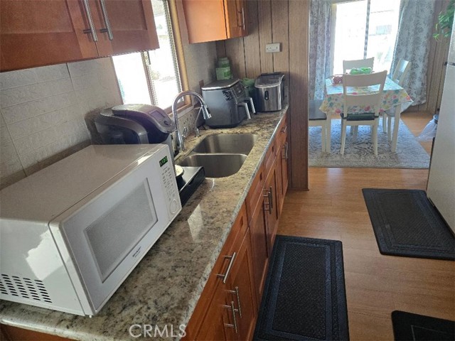 840 E Foothill Boulevard, Azusa CA: https://media.crmls.org/medias/4344f927-a47a-46ea-8dbc-ba1646d44967.jpg