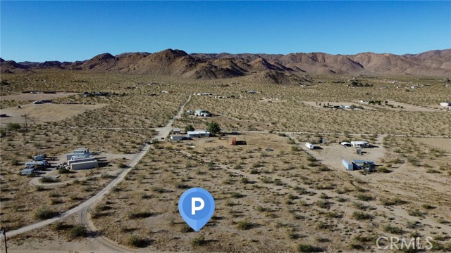 702 Bell Road, Landers CA: https://media.crmls.org/medias/434556b0-dfbc-433d-b7e1-60669cd0e876.jpg