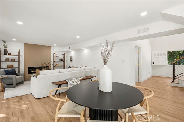 Detail Gallery Image 20 of 38 For 10222 Deerhill, Santa Ana,  CA 92705 - 4 Beds | 2/1 Baths