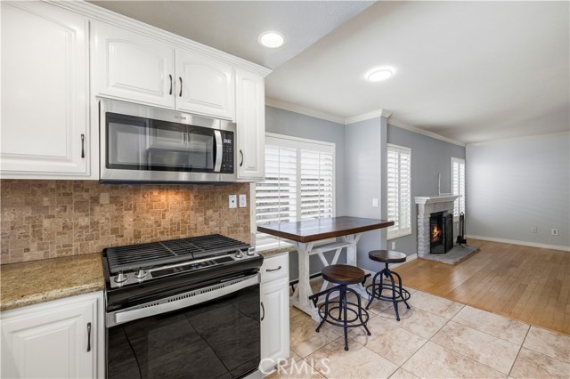 Detail Gallery Image 34 of 66 For 28245 Stonington, Saugus,  CA 91350 - 4 Beds | 3 Baths