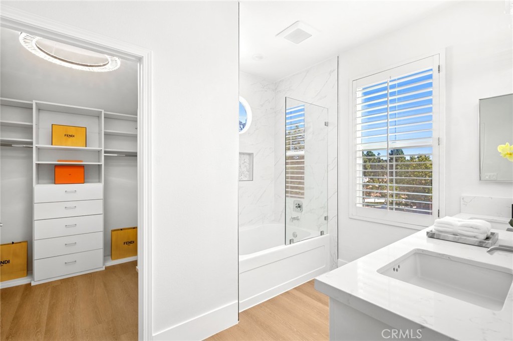 MLS #OC25249252 image #20